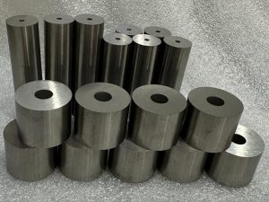 How do I Maintain Precision in Cold Heading Dies?